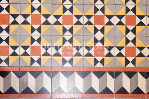 Luminoso-piso-a-reformar-con-elementos-original...