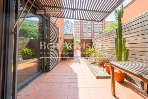 Formidable-piso-con-terraza-y-zona-comunitaria-...