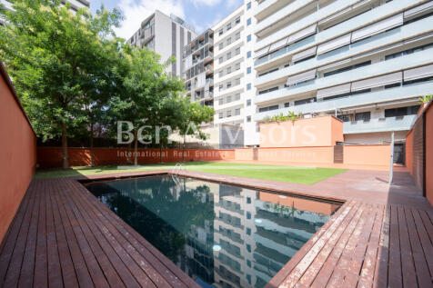 Formidable-piso-con-terraza-y-zona-comunitaria-...
