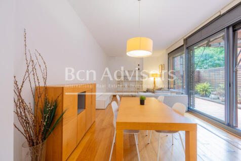 Formidable-piso-con-terraza-y-zona-comunitaria-...