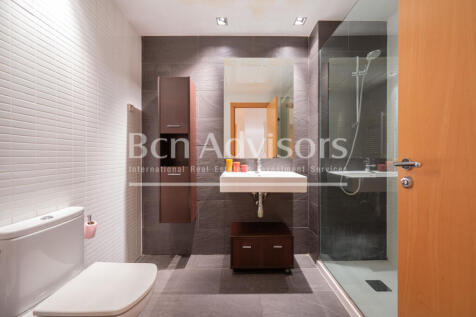 Formidable-piso-con-terraza-y-zona-comunitaria-...