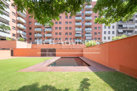 Formidable-piso-con-terraza-y-zona-comunitaria-...