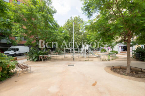 Formidable-piso-con-terraza-y-zona-comunitaria-...