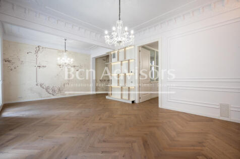 Distinguished-and-bright-newly-renovated-apartm...
