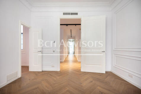 Distinguished-and-bright-newly-renovated-apartm...