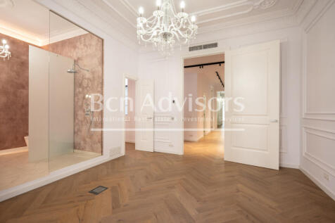 Distinguished-and-bright-newly-renovated-apartm...