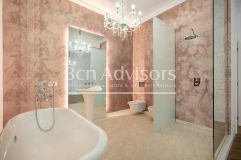 Distinguished-and-bright-newly-renovated-apartm...