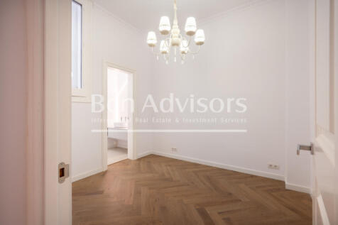 Distinguished-and-bright-newly-renovated-apartm...