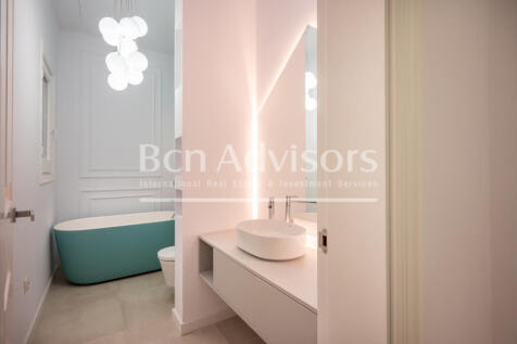 Distinguished-and-bright-newly-renovated-apartm...