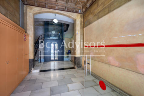 Distinguished-and-bright-newly-renovated-apartm...