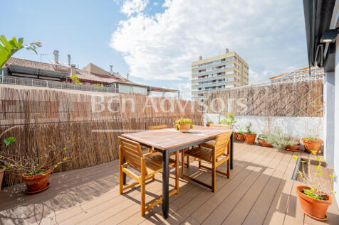 Impecable-atico-de-lujo-con-amplia-terraza-sole...