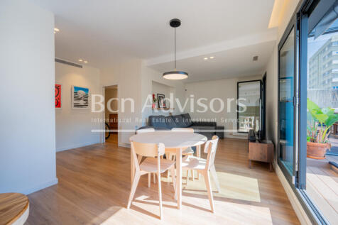Impecable-atico-de-lujo-con-amplia-terraza-sole...