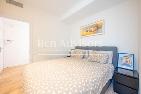 Impecable-atico-de-lujo-con-amplia-terraza-sole...