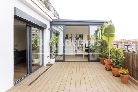 Impecable-atico-de-lujo-con-amplia-terraza-sole...