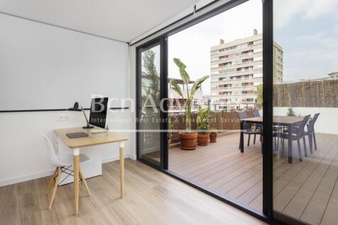 Impecable-atico-de-lujo-con-amplia-terraza-sole...