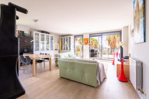 Maravilloso-piso-en-primera-linea-de-mar-con-pi...