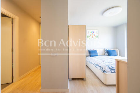 Maravilloso-piso-en-primera-linea-de-mar-con-pi...