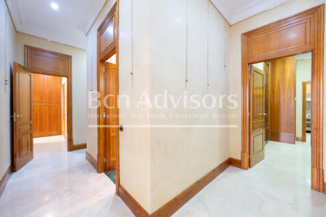 Fantastico-piso-a-reformar-en-finca-modernista-...