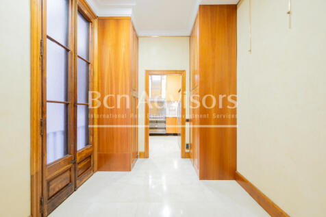 Fantastico-piso-a-reformar-en-finca-modernista-...