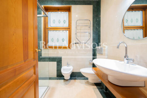 Fantastico-piso-a-reformar-en-finca-modernista-...