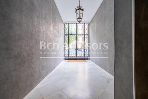 Fantastico-piso-a-reformar-en-finca-modernista-...