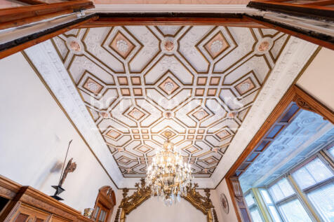 sensacional-inmueble-modernista-a-reformar-en-f...