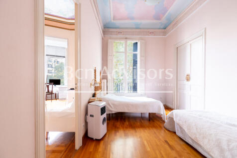 sensacional-inmueble-modernista-a-reformar-en-f...