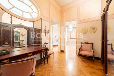 sensacional-inmueble-modernista-a-reformar-en-f...