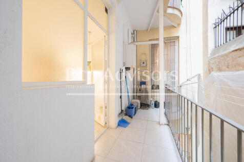 sensacional-inmueble-modernista-a-reformar-en-f...