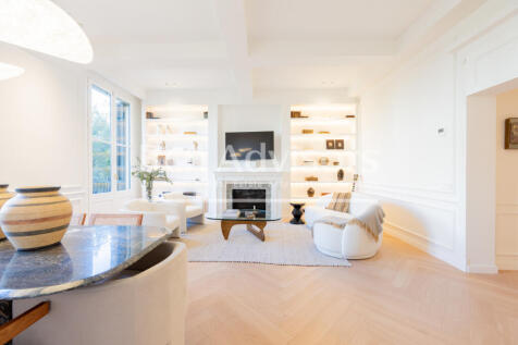 Acogedor-y-luminoso-piso-en-espectacular-edific...