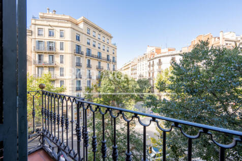 Acogedor-y-luminoso-piso-en-espectacular-edific...