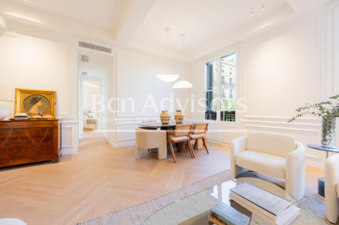 Acogedor-y-luminoso-piso-en-espectacular-edific...