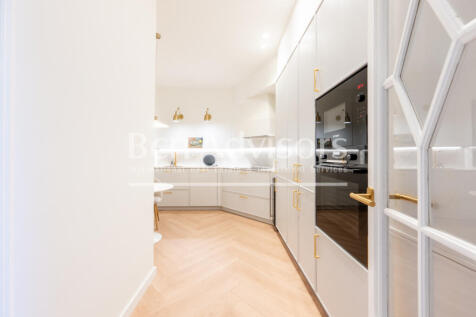 Acogedor-y-luminoso-piso-en-espectacular-edific...