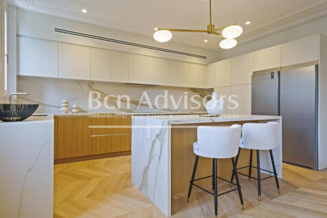 Extraordinario-atico-duplex-de-obra-nueva-con-t...