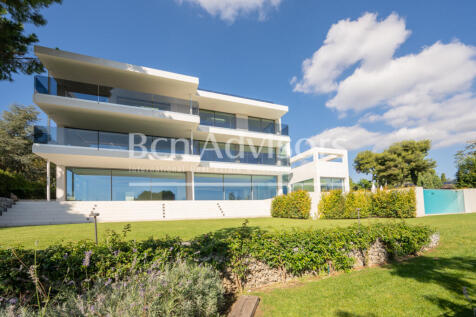 Espectacular-casa-de-obra-nueva-en-Pedralbes-co...