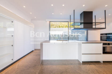 Espectacular-casa-de-obra-nueva-en-Pedralbes-co...