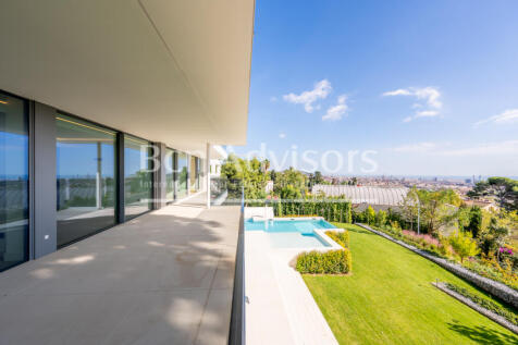 Espectacular-casa-de-obra-nueva-en-Pedralbes-co...