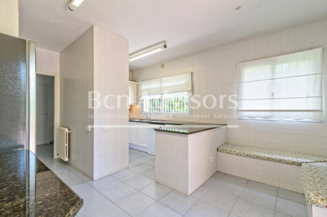 Maravillosa-casa-de-lujo-con-piscina-y-jardin-e...