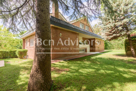 Maravillosa-casa-de-lujo-con-piscina-y-jardin-e...
