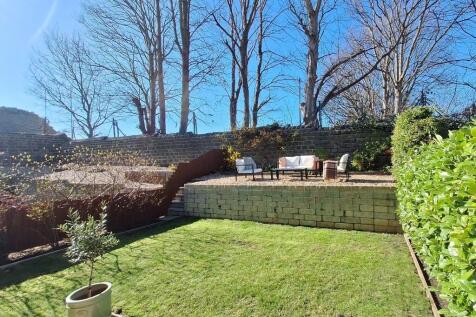 Sunny Garden