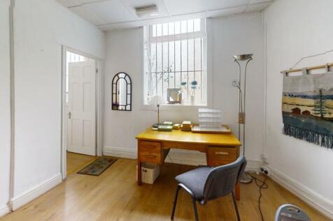 Bank-House-Photo-12.jpg