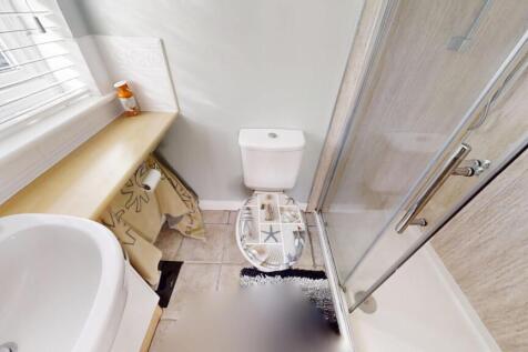 en suite to master