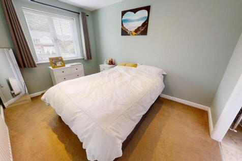 MASTER BED