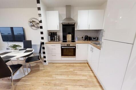 KITCHEN .jpg