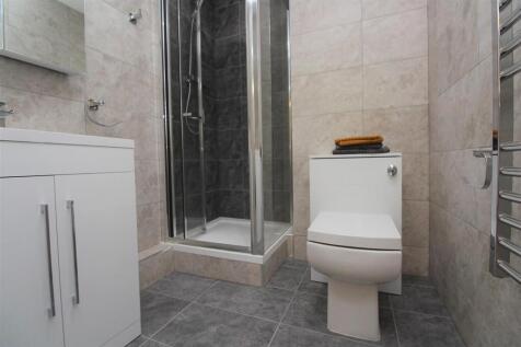 BATHROOM .jpg