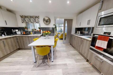 HomeDaze-Presents-Melton-Road-M8--09252025_114929.