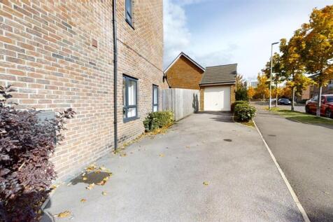 clover driveway garage.jpg