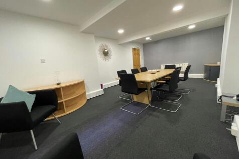 Basement Meeting Room 2 2.jpg