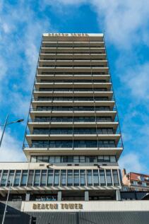 Beacon Tower Sign Daytime18.jpg