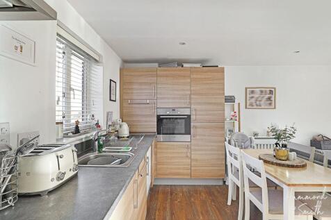 Kitchen / Living / Dining